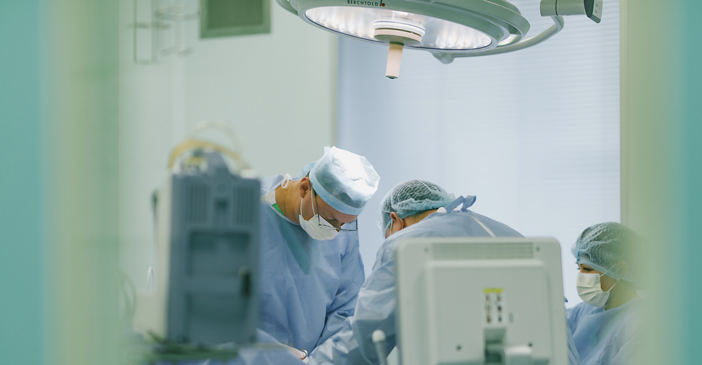 Кіста куприка: лікування епітеліального куприкового ходу в Києві | МЦ Лелека