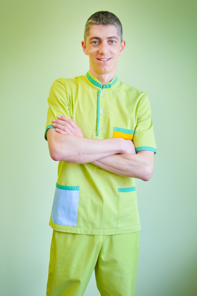 Doctor anesthesiologist, reanimatologist Dmytro Kolisnyk | Physicians | Leleka